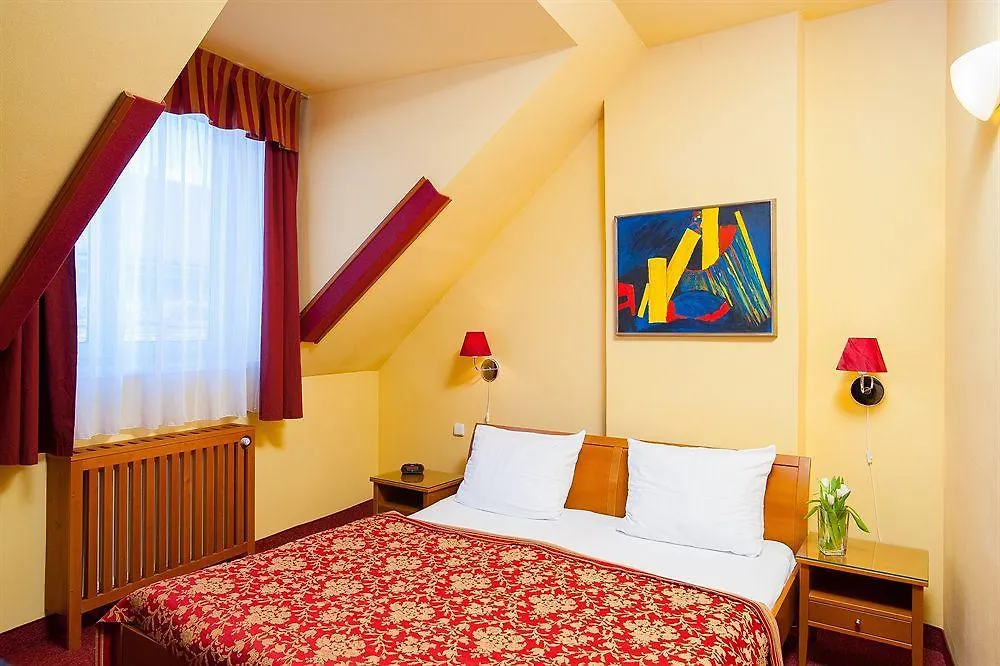 Cloister Inn Hotel Prague