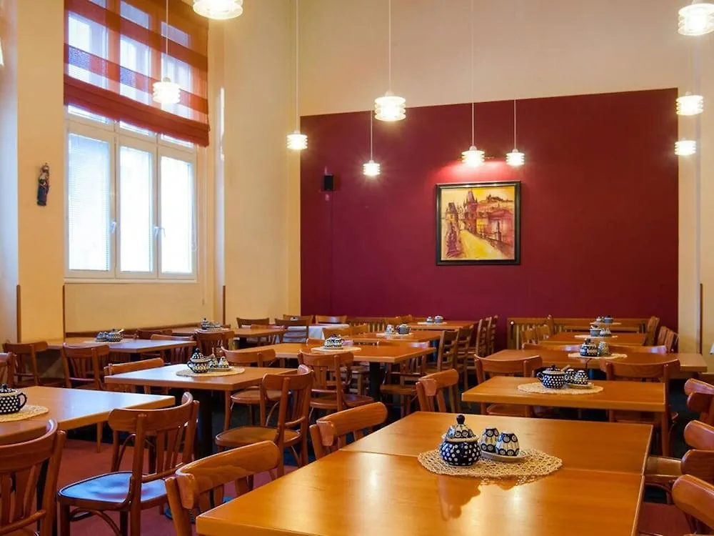 Cloister Inn Hotel Prague