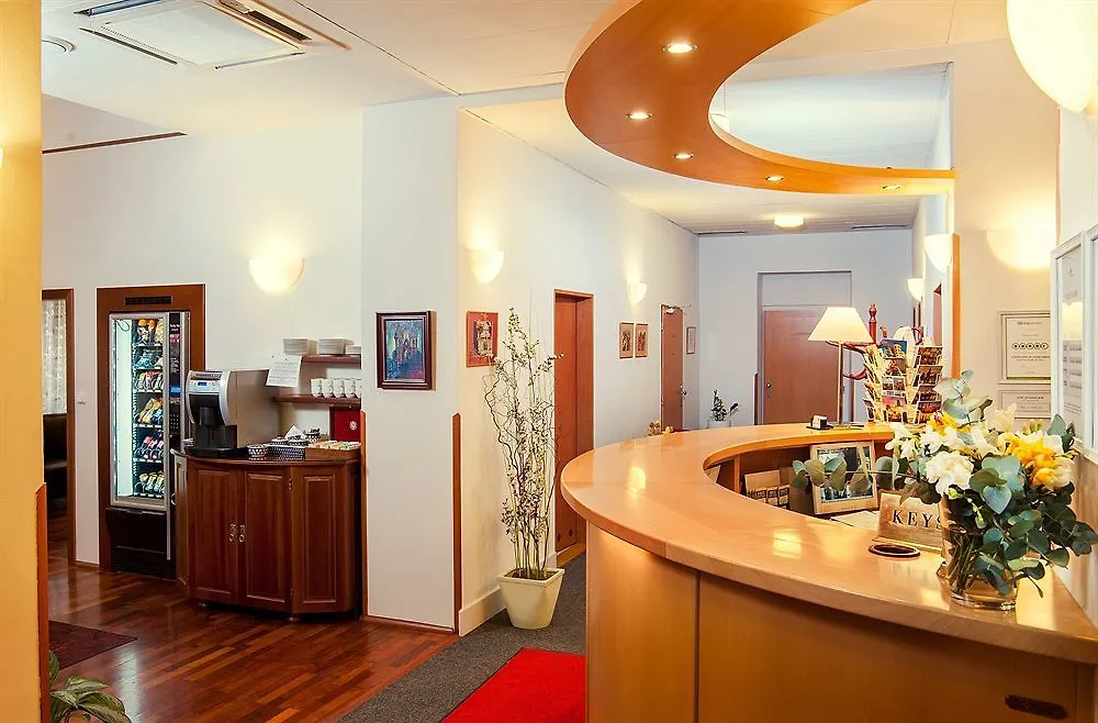 Cloister Inn Hotel Prague