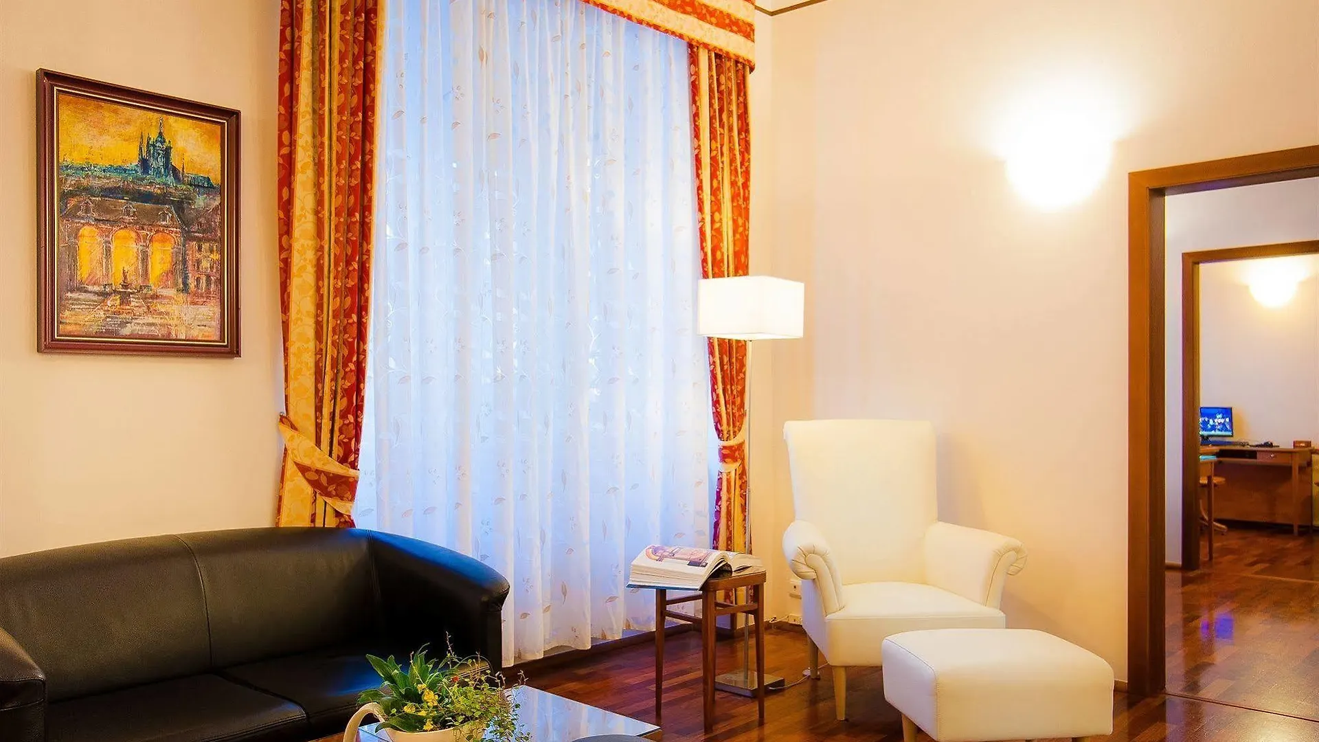 Cloister Inn Hotel Prague