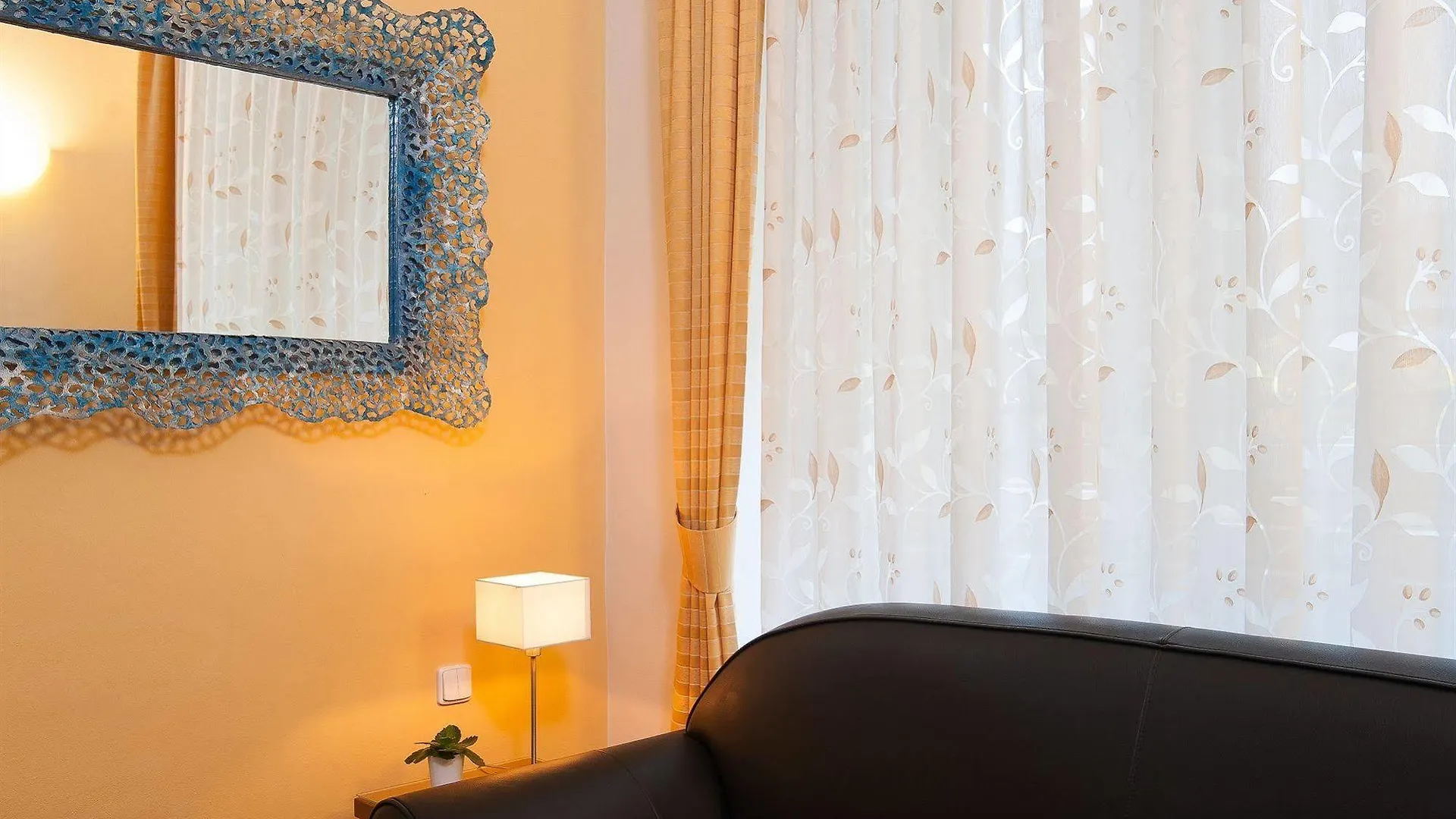 Cloister Inn Hotel Prague