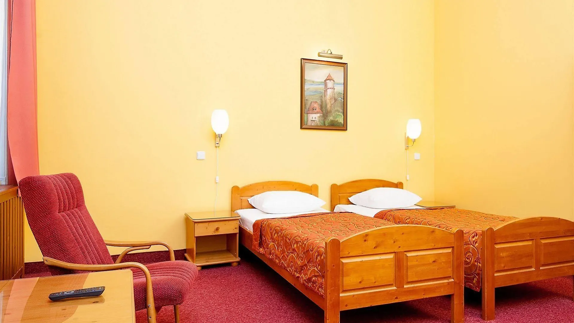 Cloister Inn Hotel Prague 3*,