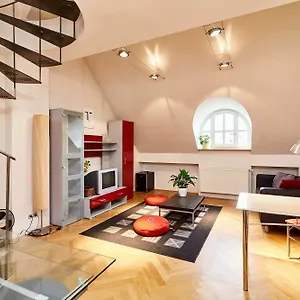 Apartament Letna